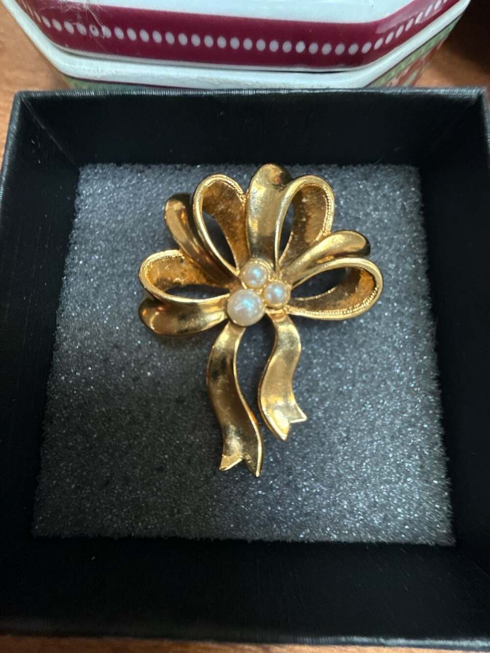 Avon Gold Tone Bow Brooch Pin with Faux Pearls Vintage Ribbon Jewelry